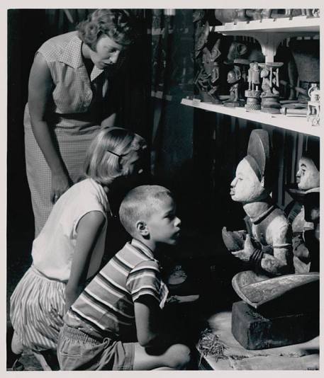 père Joseph Cornet Eliot Elisofon Archives (2)