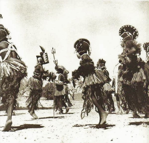 Dogon_dama_ceremony-600x573
