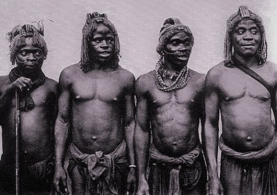 photo A Cottes Musée de l'Homme Paris Fang people